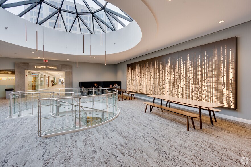 More Photos Of 1701 Golf Rd, Rolling Meadows Coworking Space