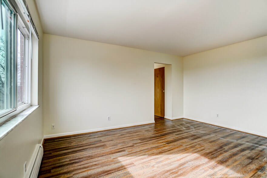 More Photos Of 1668 Glen Parker Ave, Cincinnati Multifamily For Sale