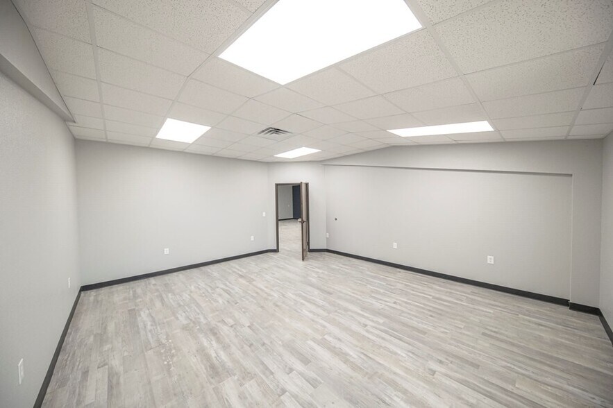 More Photos Of 16651 W Basin St, Odessa Industrial For Sale