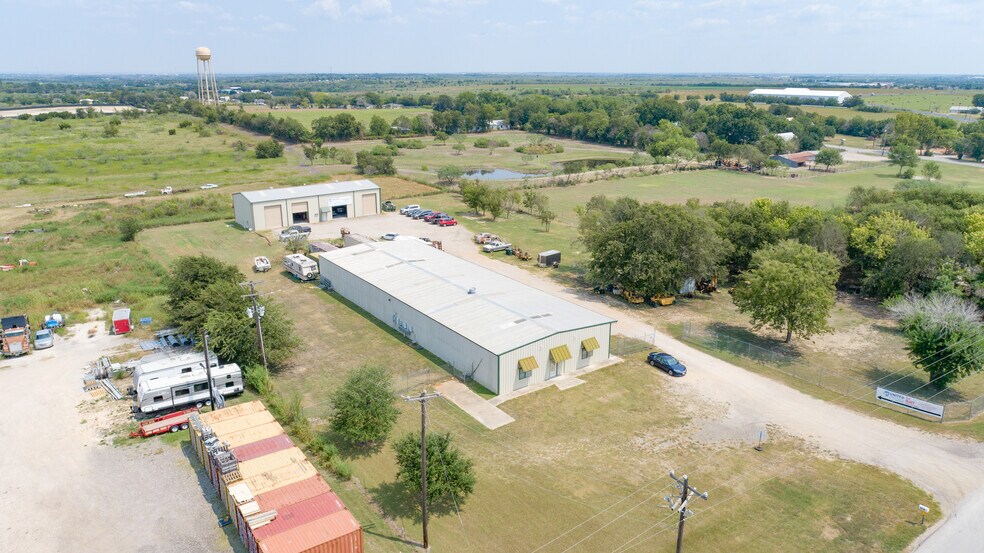 More Photos Of 4718 FM 1327, Creedmoor Warehouse For Lease