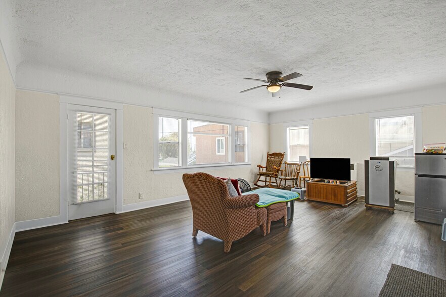 More Photos Of 3822 E 7th St, Long Beach Apartments For Sale