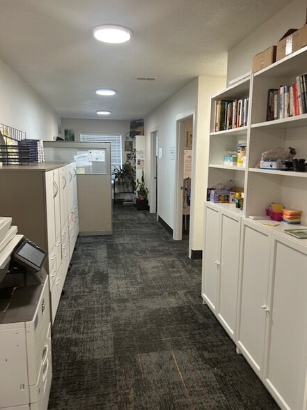 More Photos Of 18445 E Burnside St, Portland Office Residential For Sale