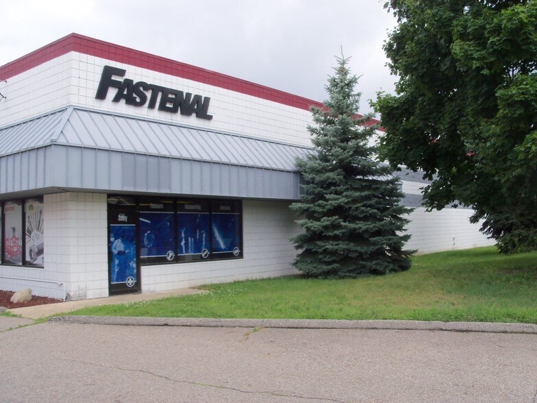 More Photos Of 8341-8351 Ronda Dr, Canton Manufacturing For Lease