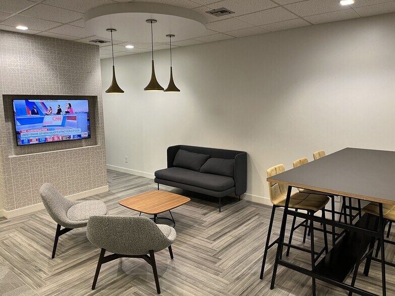 More Photos Of 2201 N Central Expy, Richardson Office For Lease