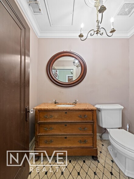 More Photos Of 1313 S Andrews Ave, Fort Lauderdale Office Residential For Sale