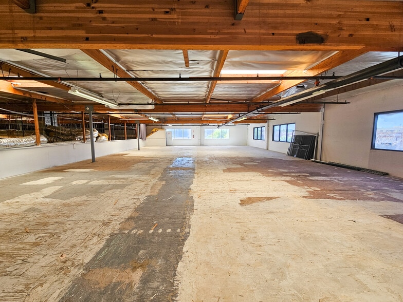 More Photos Of 1328 Scott St, Petaluma Warehouse For Lease