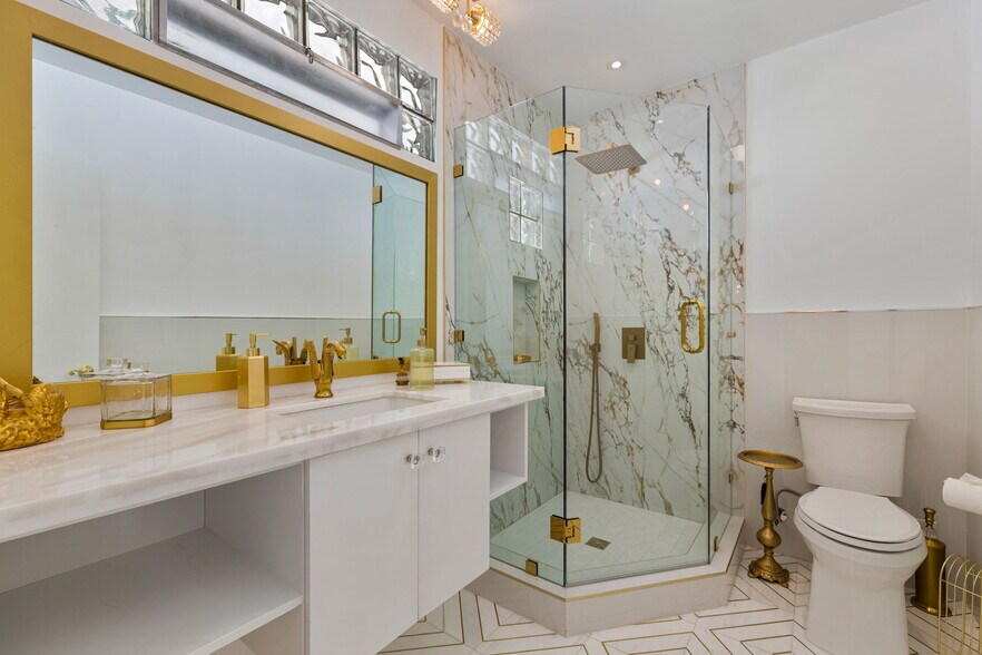 More Photos Of 120 W Vereda Sur, Palm Springs Hotel For Sale