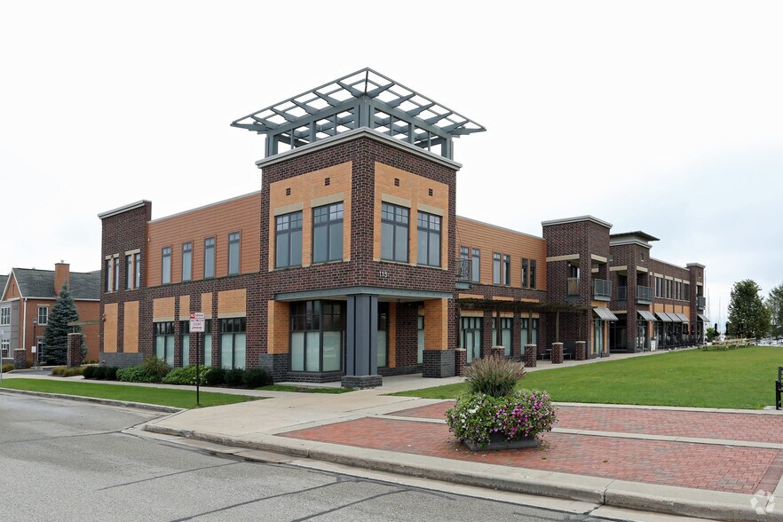 More Photos Of 115-125 56th St, Kenosha Restaurant For Sale