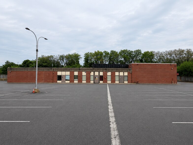 More Photos Of 10701 Avenue D, Brooklyn Warehouse For Sale
