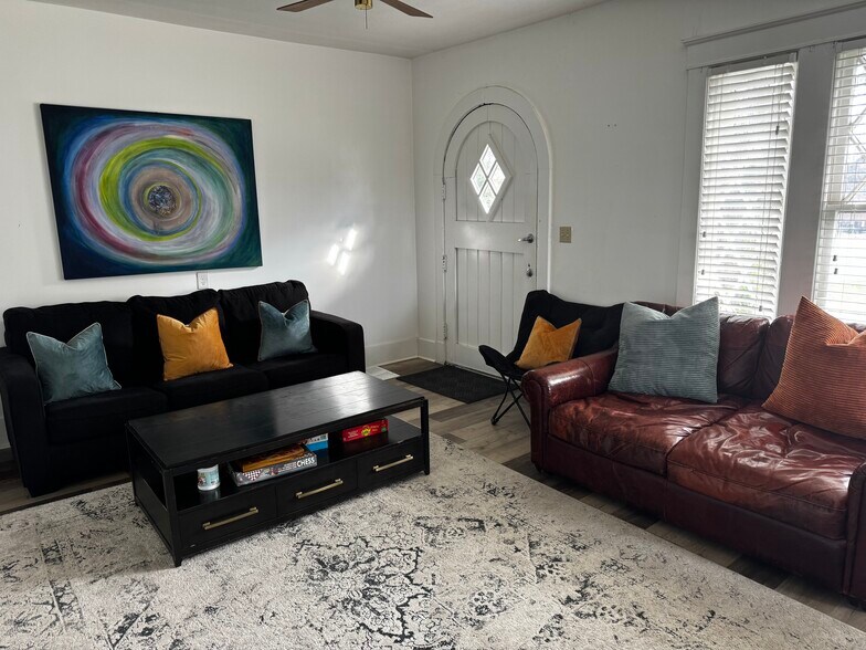 More Photos Of 113 30th Ave N, Nashville Medical For Sale