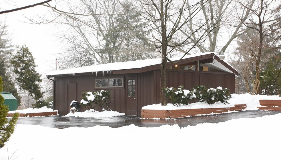 More Photos Of 1241 S Maple Rd, Ann Arbor Office For Sale