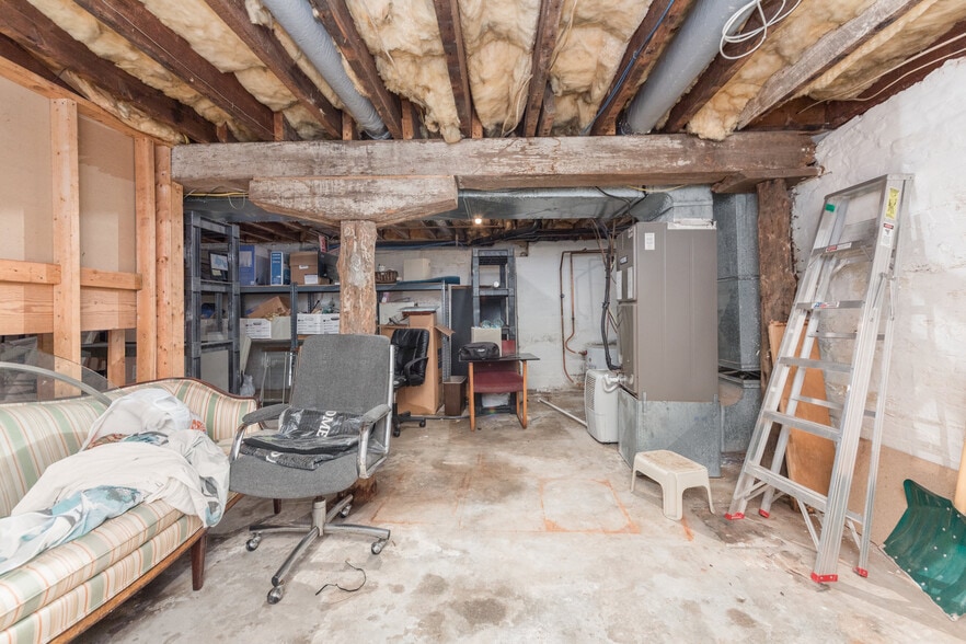 More Photos Of 1011 Charles St, Fredericksburg Loft Creative Space For Lease