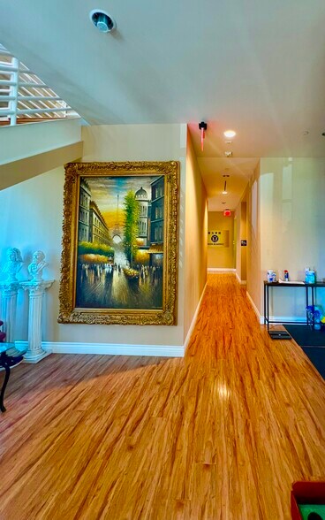 More Photos Of 950 Roosevelt Ave, Irvine Loft Creative Space For Sale