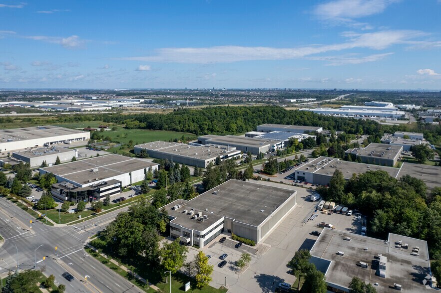 More Photos Of 2525 Meadowvale Blvd, Mississauga Warehouse For Lease