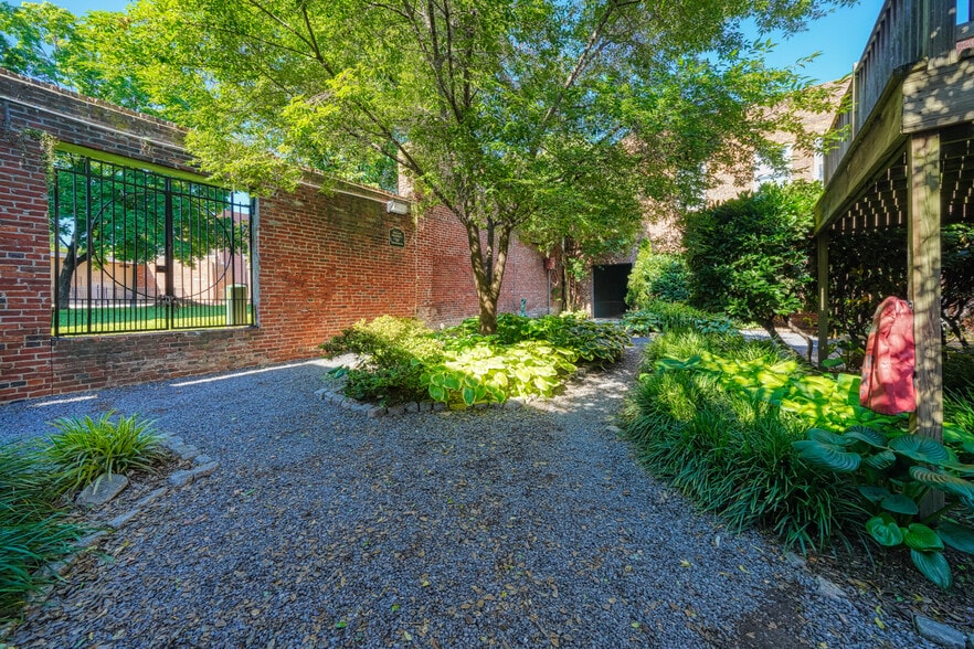 More Photos Of 500 W Franklin St, Baltimore Apartments For Sale