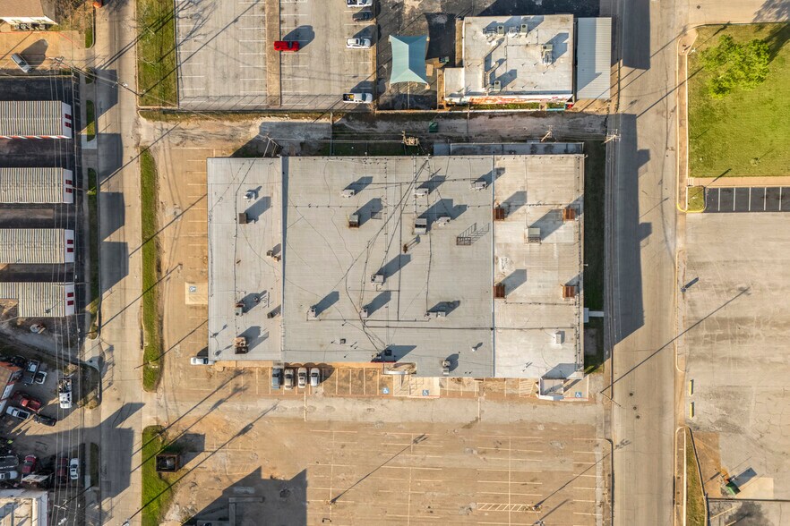 More Photos Of 5601 E Lancaster Ave, Fort Worth Freestanding For Sale