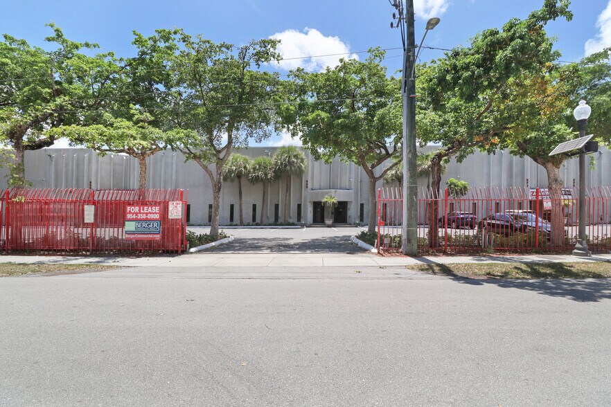 More Photos Of 635-695 NW 4th Ave, Fort Lauderdale Warehouse For Lease