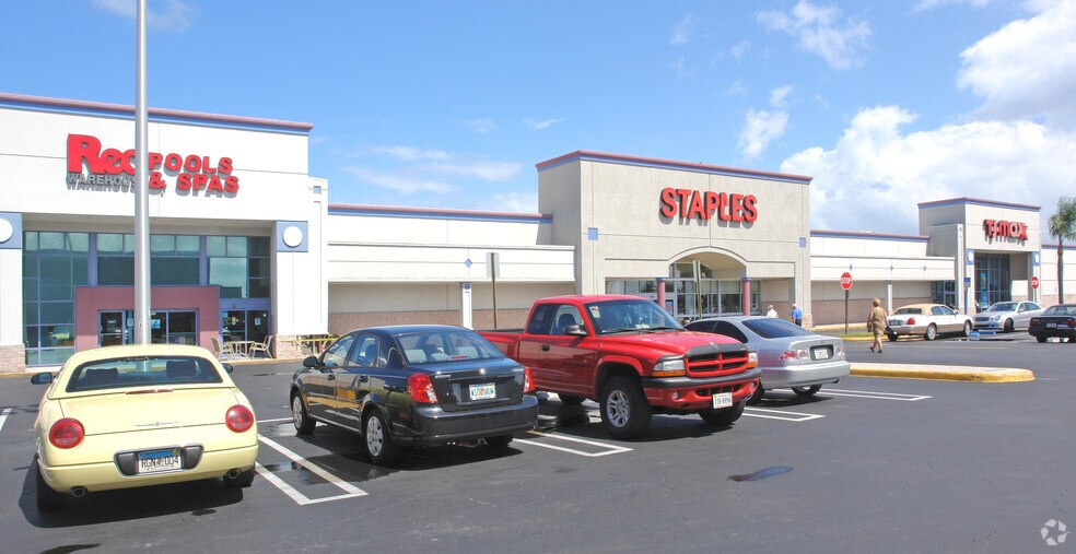 More Photos Of 3700 N Federal Hwy, Lighthouse Point General Retail For Sale