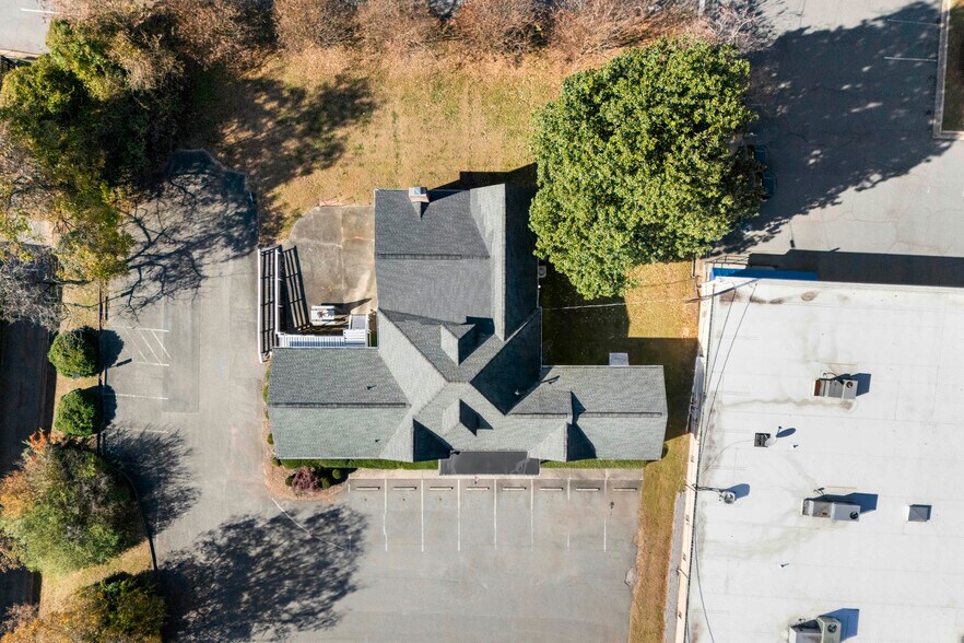 More Photos Of 616 Cox Rd, Gastonia Medical For Lease