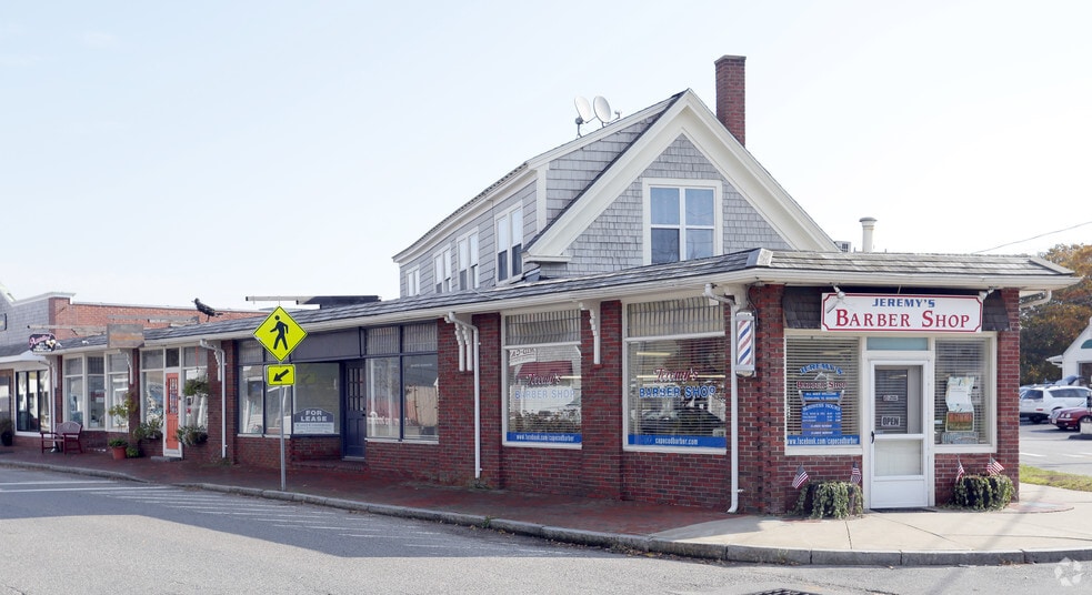 Primary Photo Of 667-681 Main St, Dennis Port Storefront For Lease