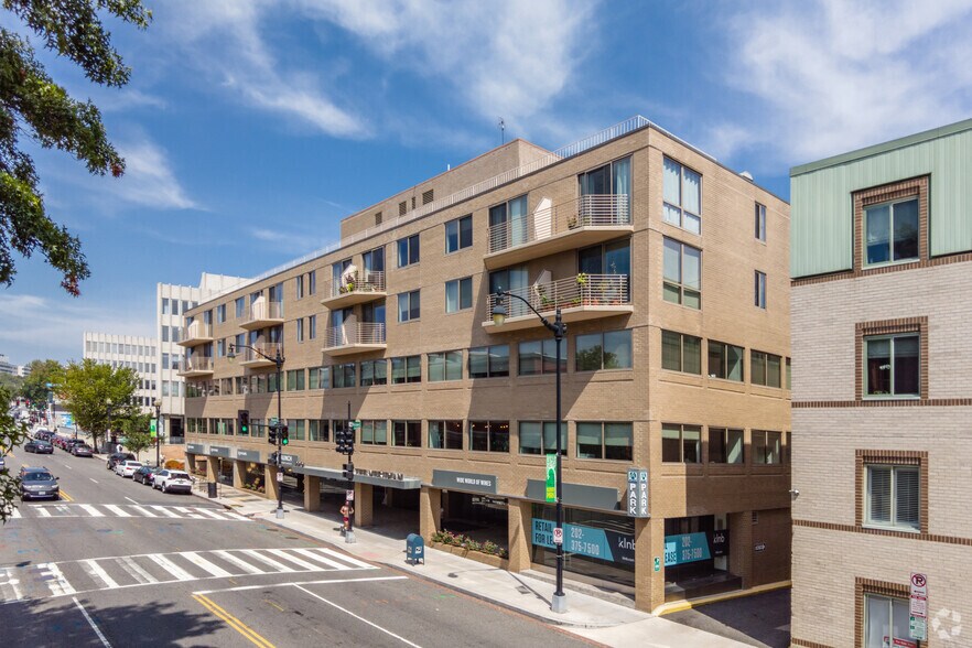 More Photos Of 2201 Wisconsin Ave NW, Washington Apartments For Lease