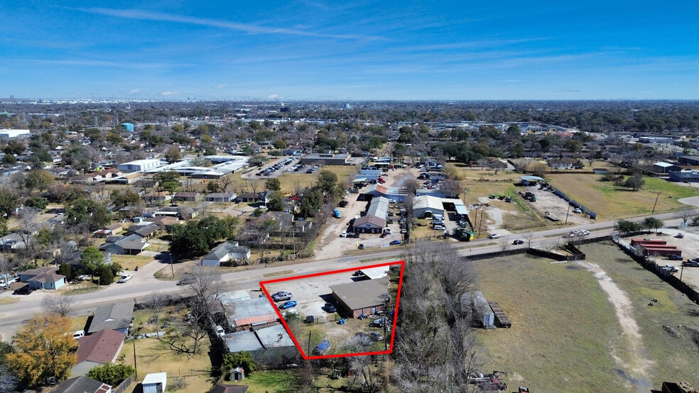 More Photos Of 1734 Allen Genoa Rd, Houston Freestanding For Sale