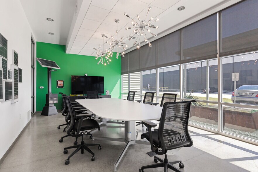 More Photos Of 147 US Highway 87, Comfort Industrial For Sale