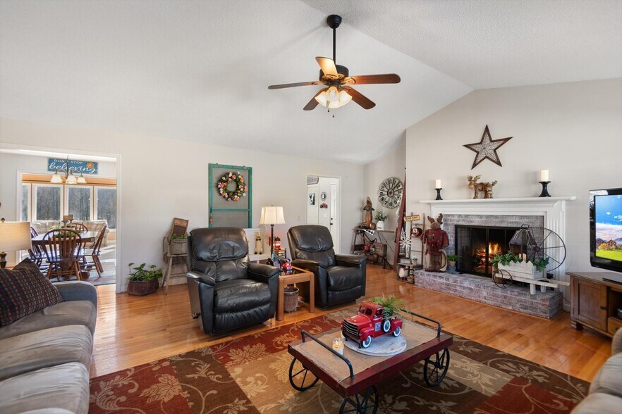 More Photos Of 732 Crowe Dairy Rd, Forest City Winery Vineyard For Sale