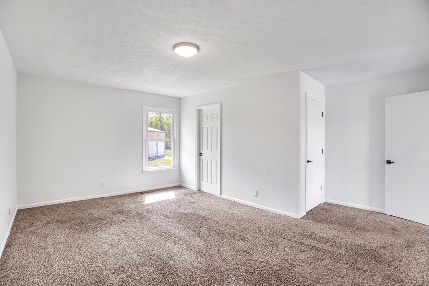 More Photos Of 151 Covington Ln, Dickson Apartments For Sale