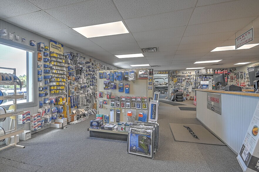 More Photos Of 2905 Cherokee Park Rd, Morristown Auto Dealership For Sale
