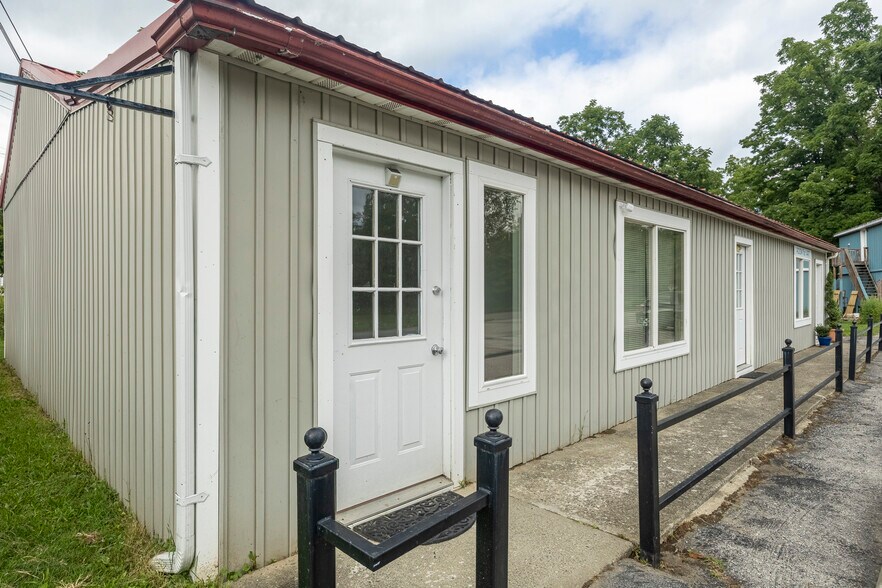 More Photos Of 5979 Route 82, Stanfordville Restaurant For Lease