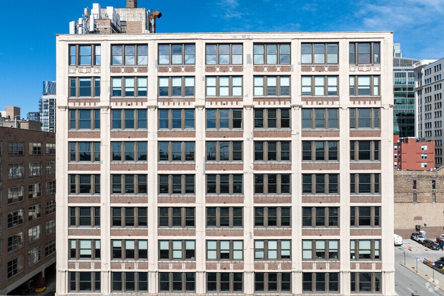 More Photos Of 328 S Jefferson St, Chicago Office For Lease