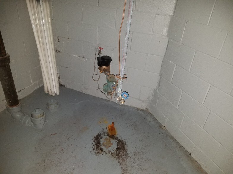 More Photos Of 3722 Peach St, Erie Freestanding For Sale