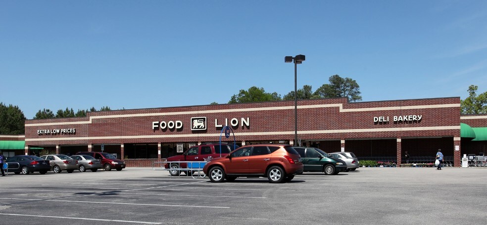 Primary Photo Of 2819-2841 Wendell Blvd, Wendell Supermarket For Lease