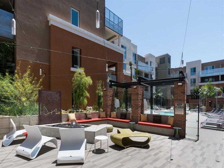 More Photos Of 905 E 2nd St, Los Angeles Apartments For Lease