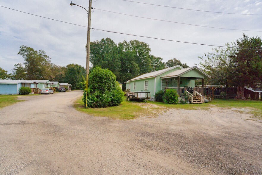 More Photos Of 318 AL-59 Hwy, Summerdale Hotel For Sale