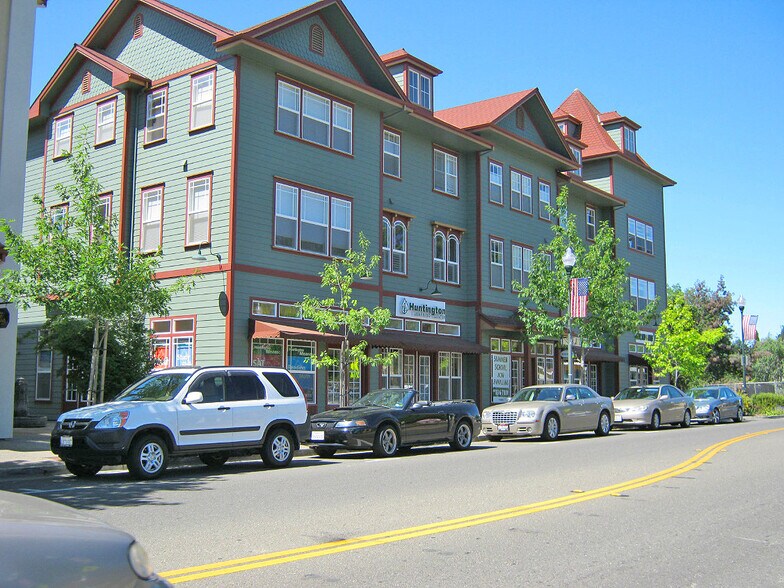 More Photos Of 220-220 Windsor River Rd, Windsor Apartments For Lease
