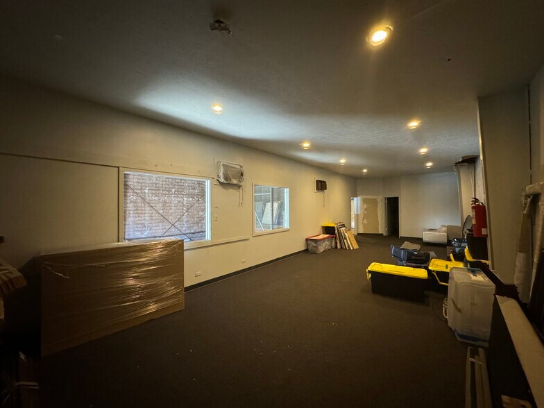 More Photos Of 1924 Homerule St, Honolulu Warehouse For Lease