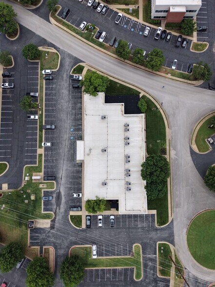 More Photos Of 5431 Pinnacle Point Dr, Rogers Office For Lease