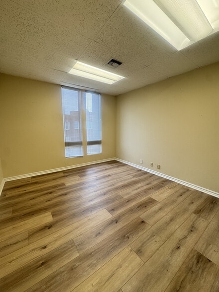 More Photos Of 1101 Dove St, Newport Beach Office For Lease
