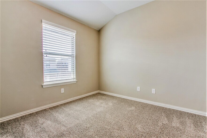 More Photos Of 4917 Sanger Circle Dr, Sanger Multifamily For Sale