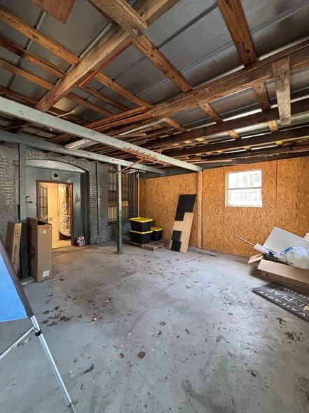 More Photos Of 107 N Raiford St, Selma Storefront Retail Residential For Lease