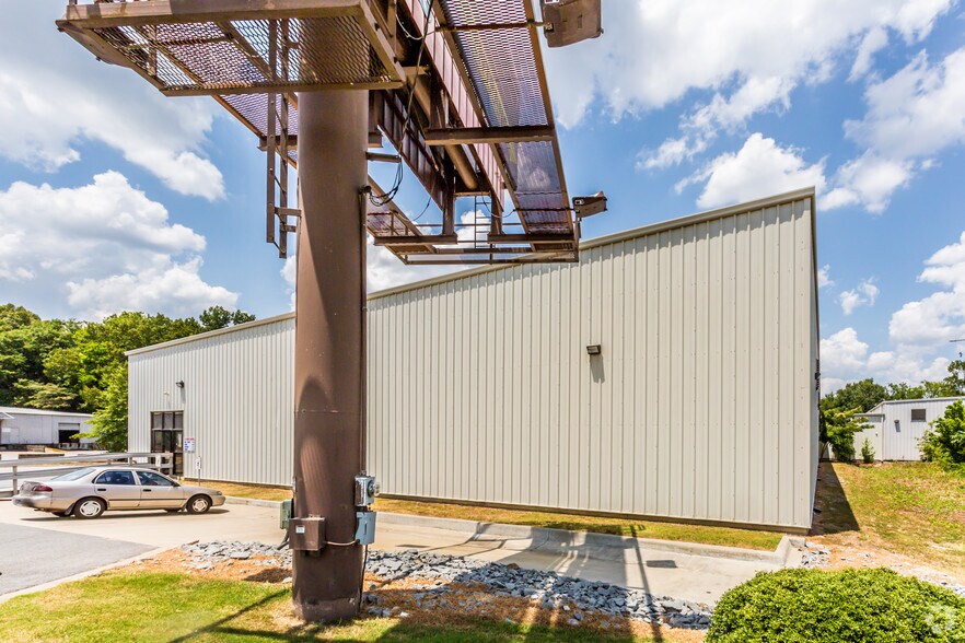 More Photos Of 9908 I-30 W Service Rd, Little Rock Warehouse For Sale