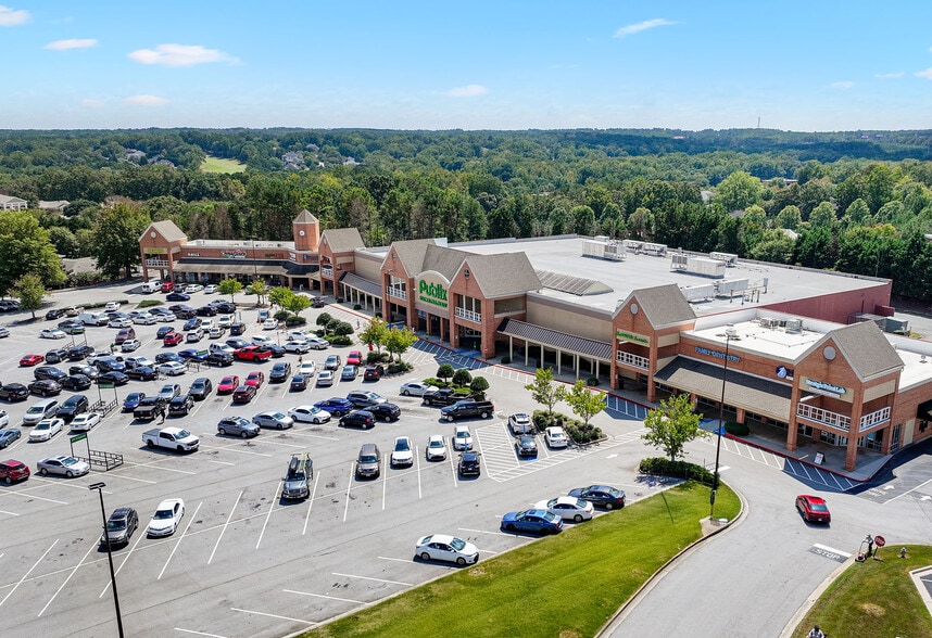 Primary Photo Of 909 Eagles Landing Pky, Stockbridge General Retail For Lease