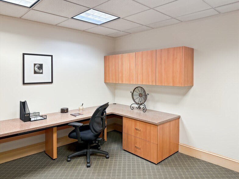 More Photos Of 264 S River Rd, Bedford Coworking Space