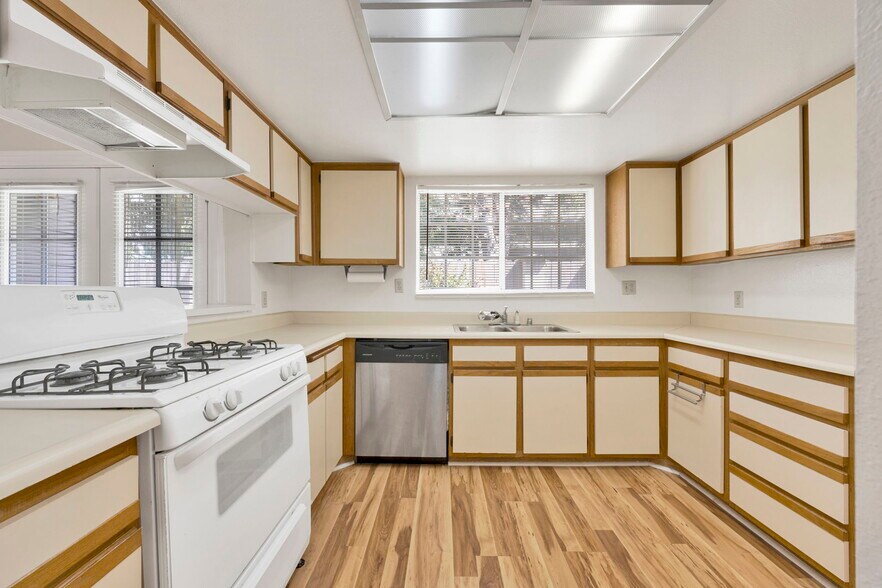 More Photos Of 1835 S Alta Vista Ave, Monrovia Multifamily For Sale