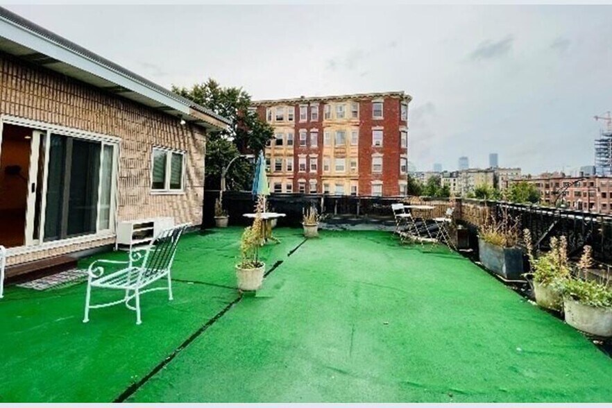 More Photos Of 1002 Beacon St, Brookline Storefront Retail Residential For Sale