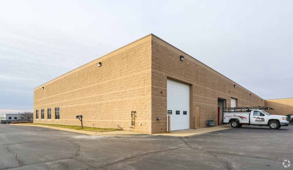 More Photos Of N173W21010 Northwest Passage Way, Jackson Warehouse For Lease