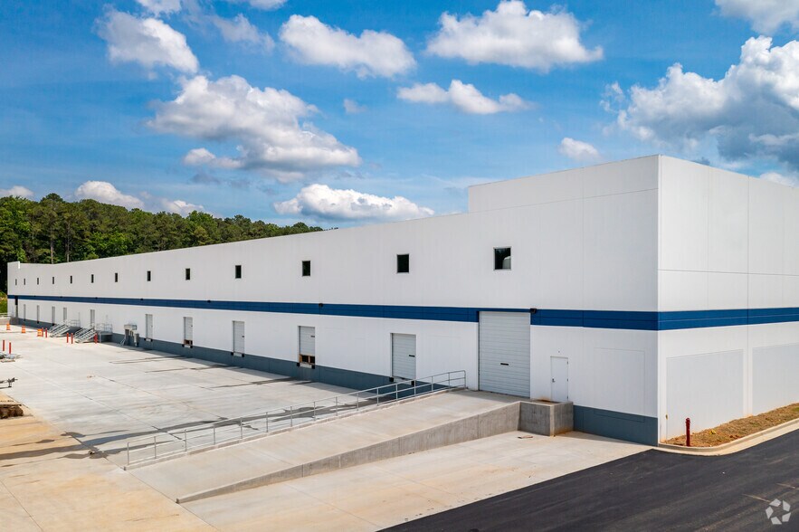 More Photos Of 1033 Cass White Rd NE, Cartersville Distribution For Lease