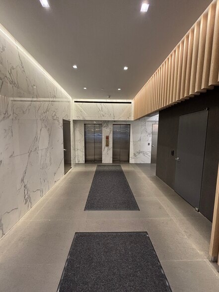 More Photos Of 120 E 56th St, New York Office For Lease